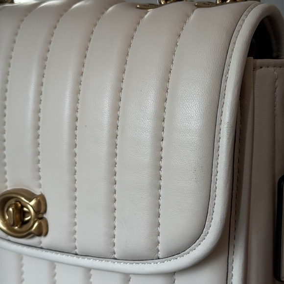 Coach Pillow Madison - Picture 10 of 13